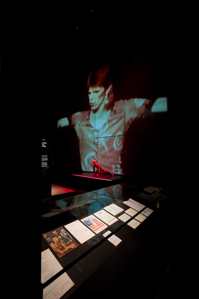 installation-shot-of-david-bowie-is-at-the-va-is-courtesy-david-bowie-archive-c-victoria-and-albert-museum-3